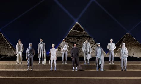 dior pyramids show|dior runway spectacle.